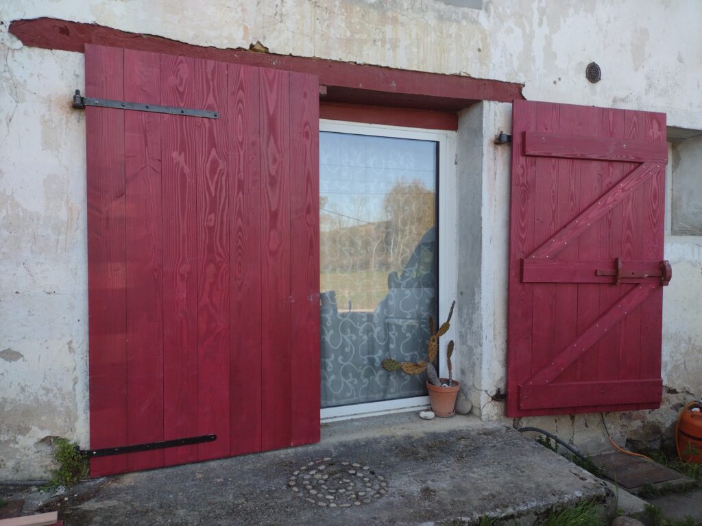 Volet battants pour baie vitrée en Douglas